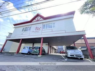 アーバンパレス825【1階】の外観